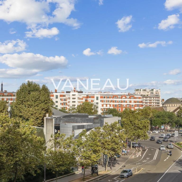 BOULOGNE - PARIS 16 - Appartement 3 pièces avec  balcon -