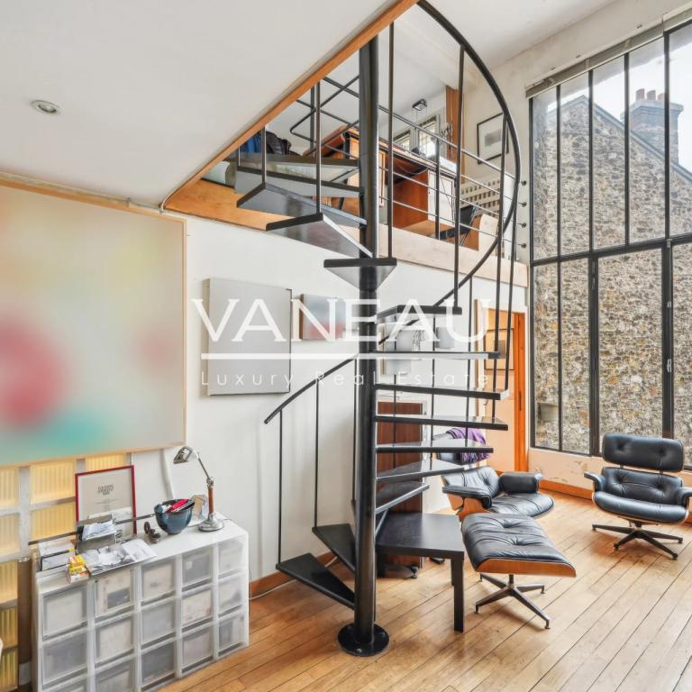 Loft d'exception dans un immeuble historique d'artistes au style