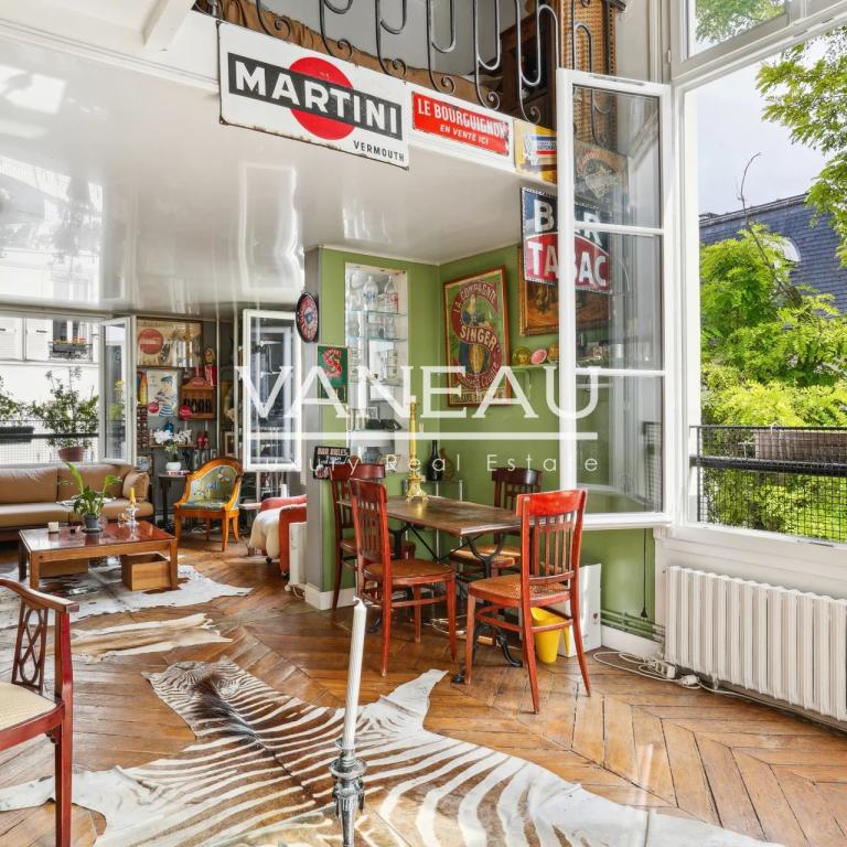 Avenue Gabriel - Duplex de charme