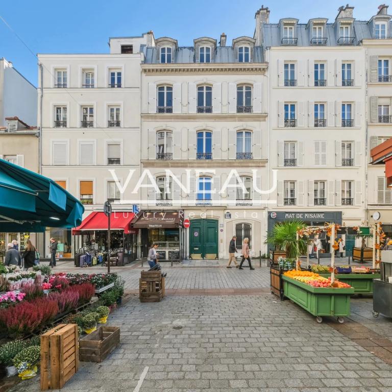 Paris VIIème - Rue Cler