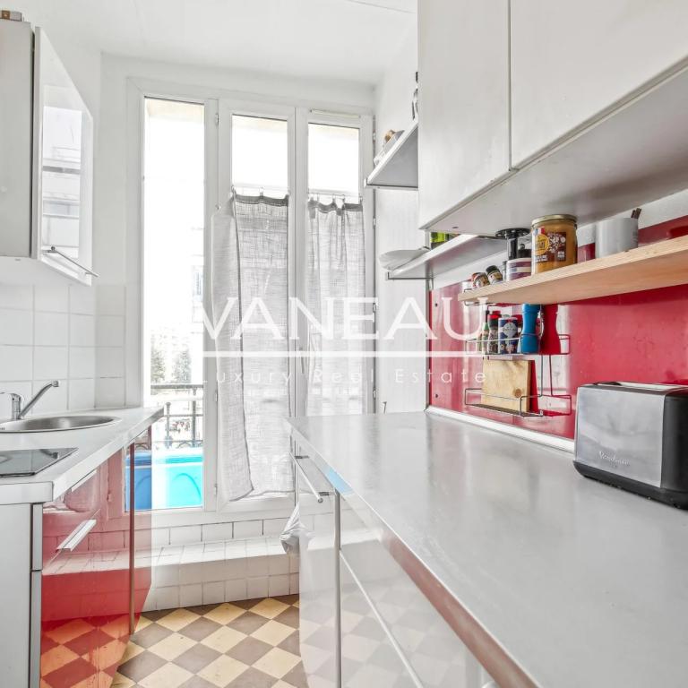 NEUILLY - 2 pièces - 38m² - 3e étage avec ascenseur