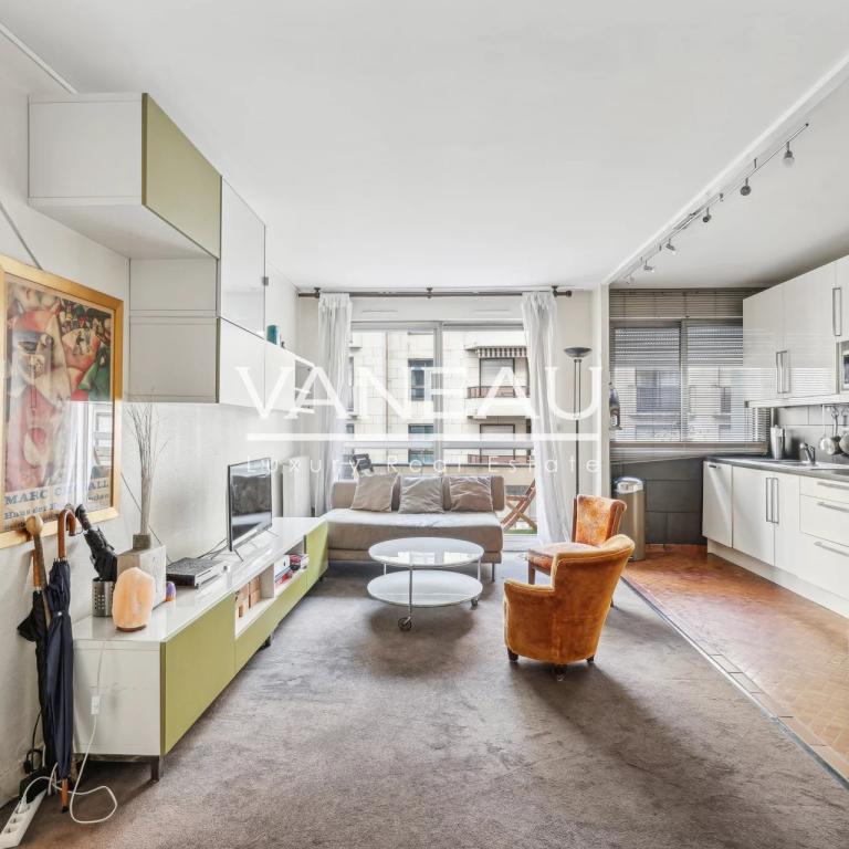 Montparnasse - Appartement deux pièces avec balcon