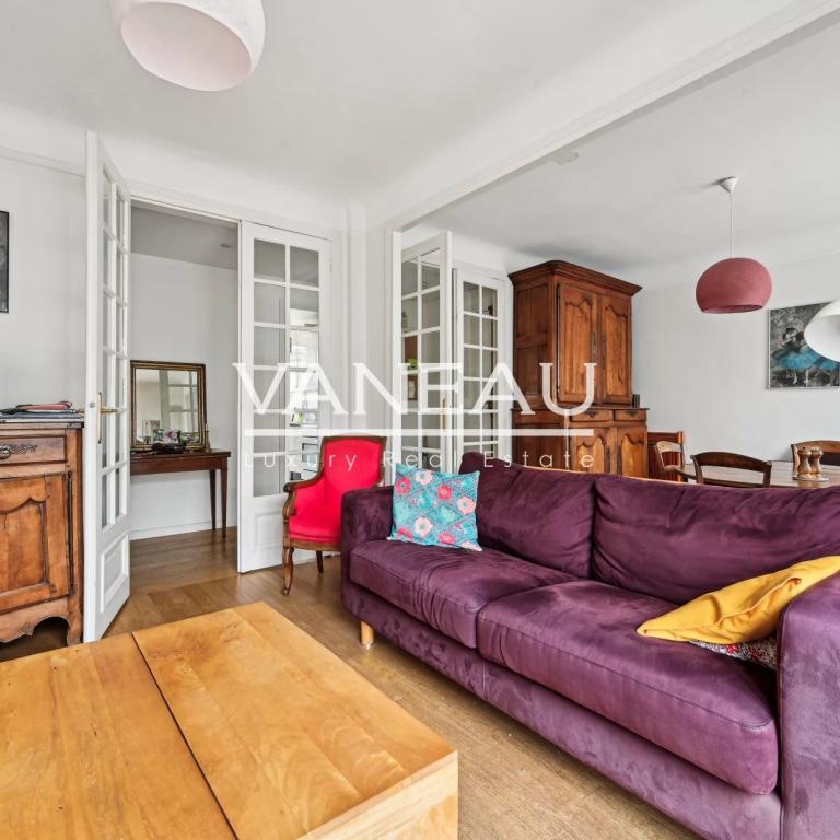 Bir Hakeim/Dupleix - Appartement en étage élevé avec balcon