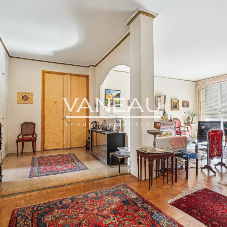 PARIS 16e - ETOILE/FOCH - APPARTEMENT 3 CHAMBRES EN VIAGER OCCUP