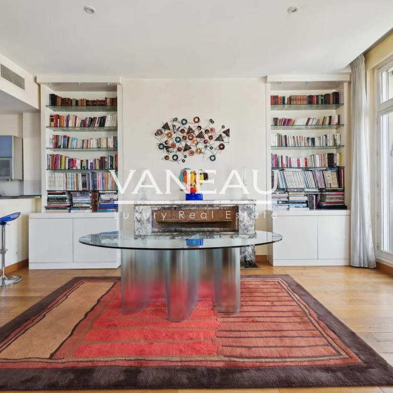 Paris XVIe - rue de Longchamp - Flandrin. Superbe appartement en