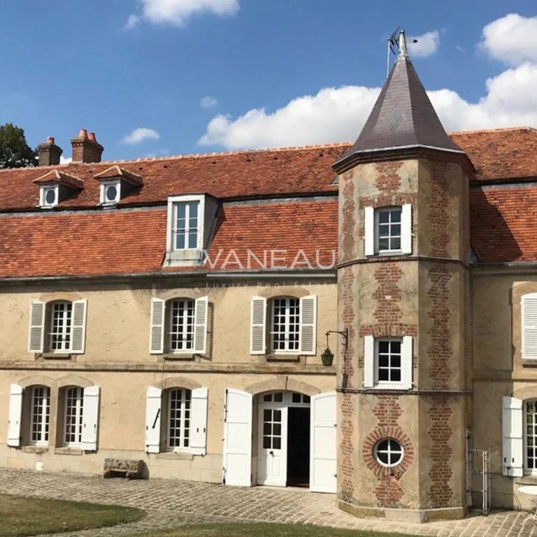 La Chapelle-Moutils - Magnifique manoir du XVIIIe siècle dans un