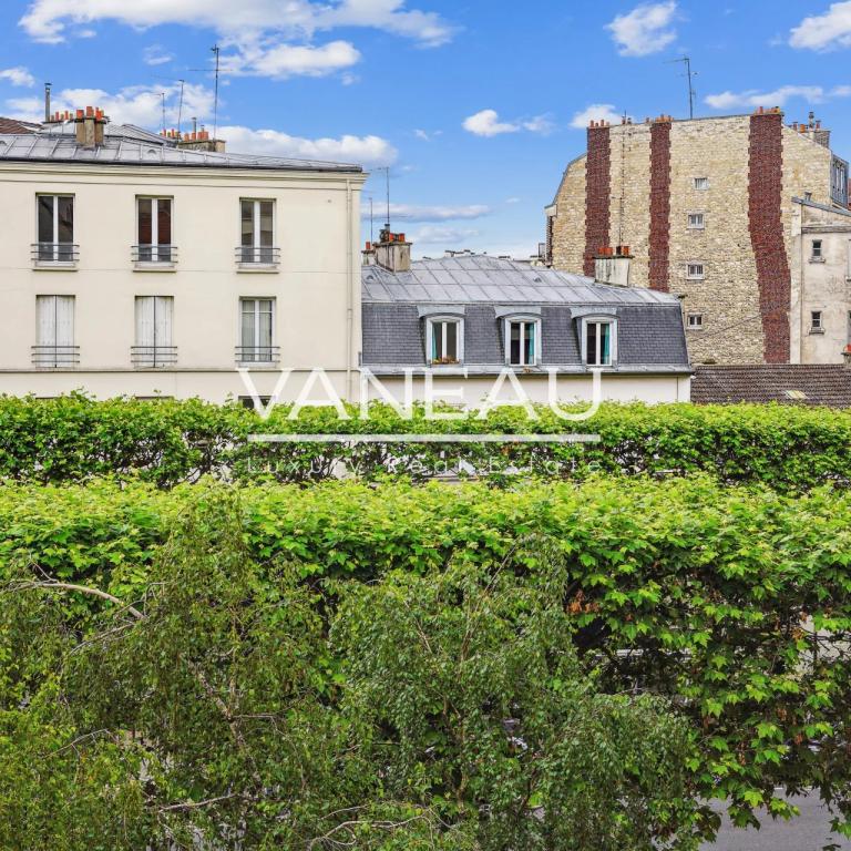 Appartement - trois chambres - Immeuble ancien