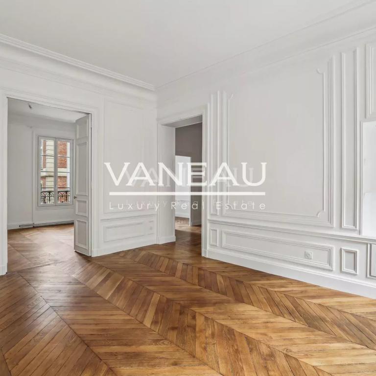 Appartement familial entièrement refait à neuf rue Washington -