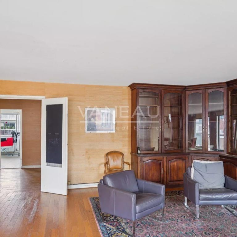 Paris XVIe - Mirabeau - Appartement familial et de réception ave