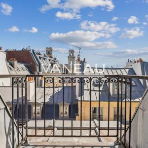 Studio clé en main et vue Saint-Sulpice