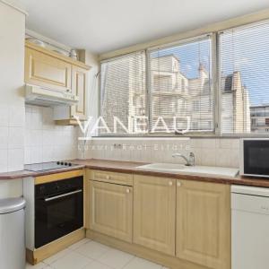 EXCLUSIVITE - Paris XVI - Appartement deux chambres sur jardin -