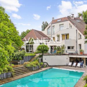 Très belle propriété avec piscine au coeur de Garches