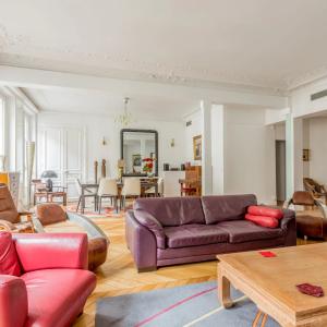 FAMILIAL - USAGE MIXTE - 202 m² - 4 ch.