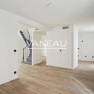 Paris XV - BEAUGRENELLE - Maison familiale 200 m² - état neuf.