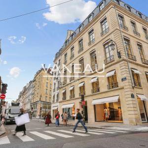 Paris 75001 - 2 pièces de 53m² - Emplacement Premium -