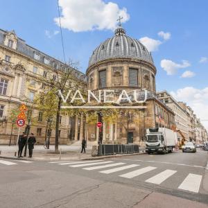 Paris 75001 - 2 pièces de 53m² - Emplacement Premium -