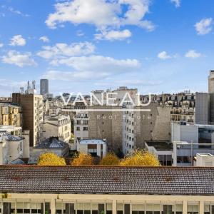 Paris XV - Quartier Dupleix Motte Piquet - Etage élevé avec balc