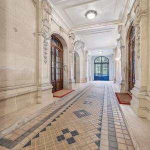 EXCLUSIVITE - PARIS XVI - FOCH/SPONTINI - APPARTEMENT FAMILIAL 7