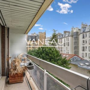 Sèvres Lecourbe - Appartement deux pièces avec balcon