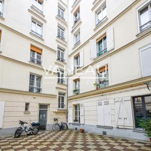 PARIS XVIIIe - Village Ramey - Bel appartement de 2 pièces  -