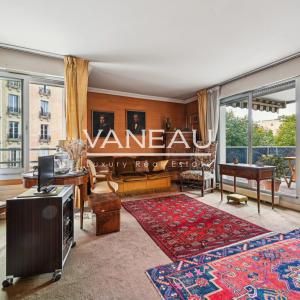 Appartement familial avec terrasse- Paris XVe