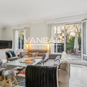 Paris XVIe - Georges Mandel Duplex familial avec jardin privatif