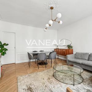 Paris VIIe - SAINT DOMINIQUE  - Appartement rénové avec deux cha