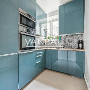 Paris VIIe - SAINT DOMINIQUE  - Appartement rénové avec deux cha