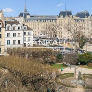 Paris Ve - Pied à terre - Notre Dame !