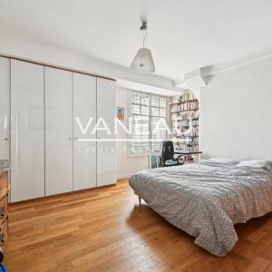 Paris XVe - Bir Hakeim/Dupleix - Appartement en étage élevé avec