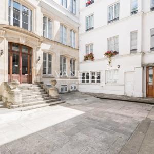 Paris VIIe- Vaneau - Duroc - 4 Pièces - Enfilade- Exclusivité