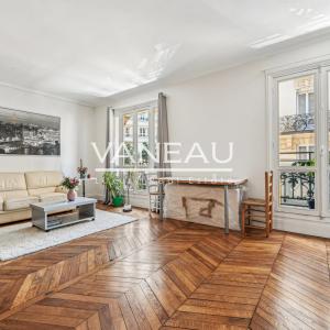 Paris XVe - Blomet / Convention - Appartement trois pièces dans 