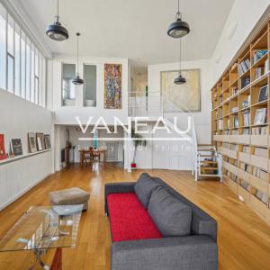 PARIS XVe - Saint-Lambert - Loft en duplex, dernier étage refait