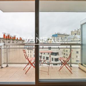 Paris XV - Métro Commerce - Appartement quatre pièces refait à n