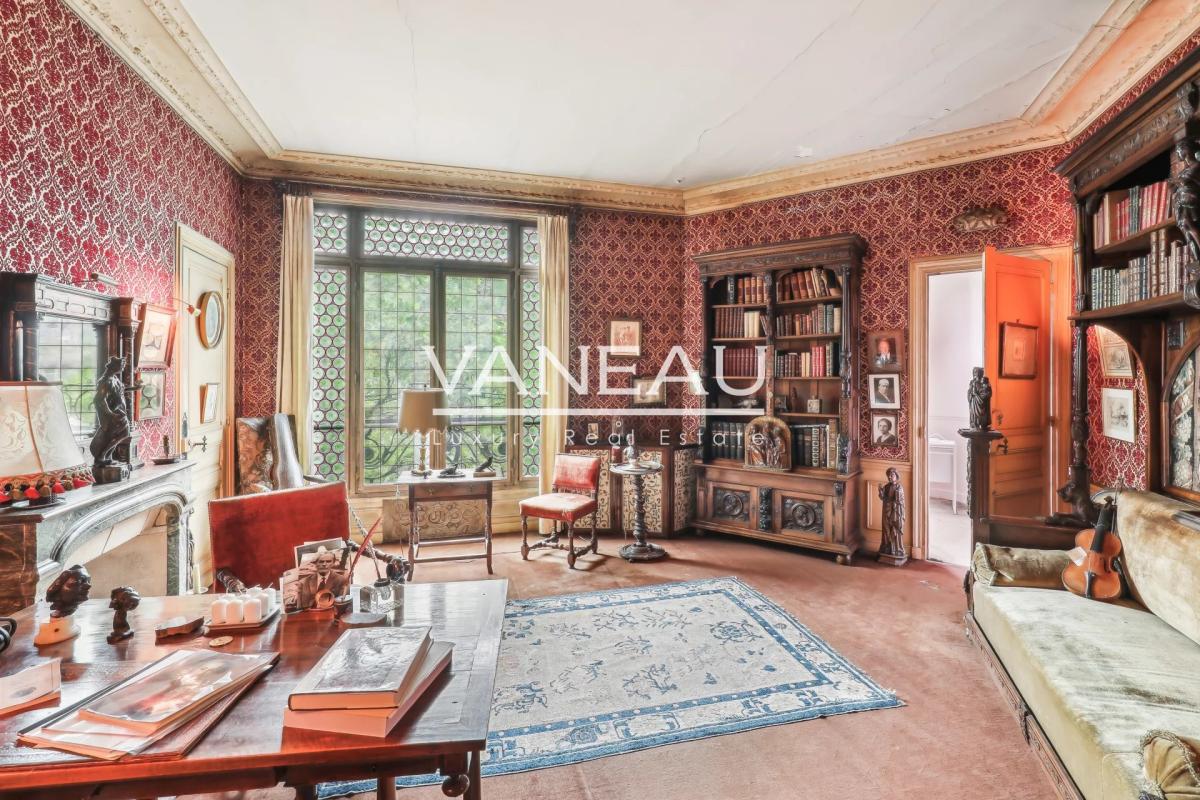 MONCEAU - NIEL - 337m² - 5 CHAMBRES