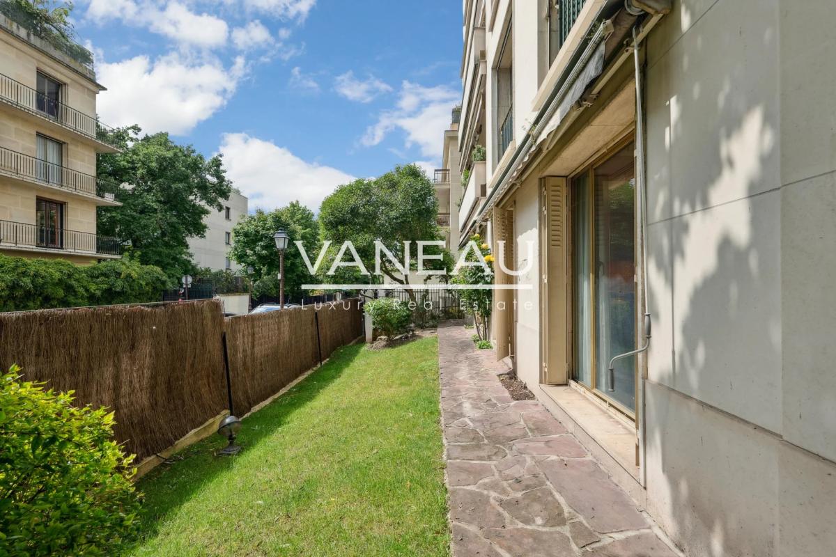 Rez de jardin - 3/4 chambres - Neuilly Saint James