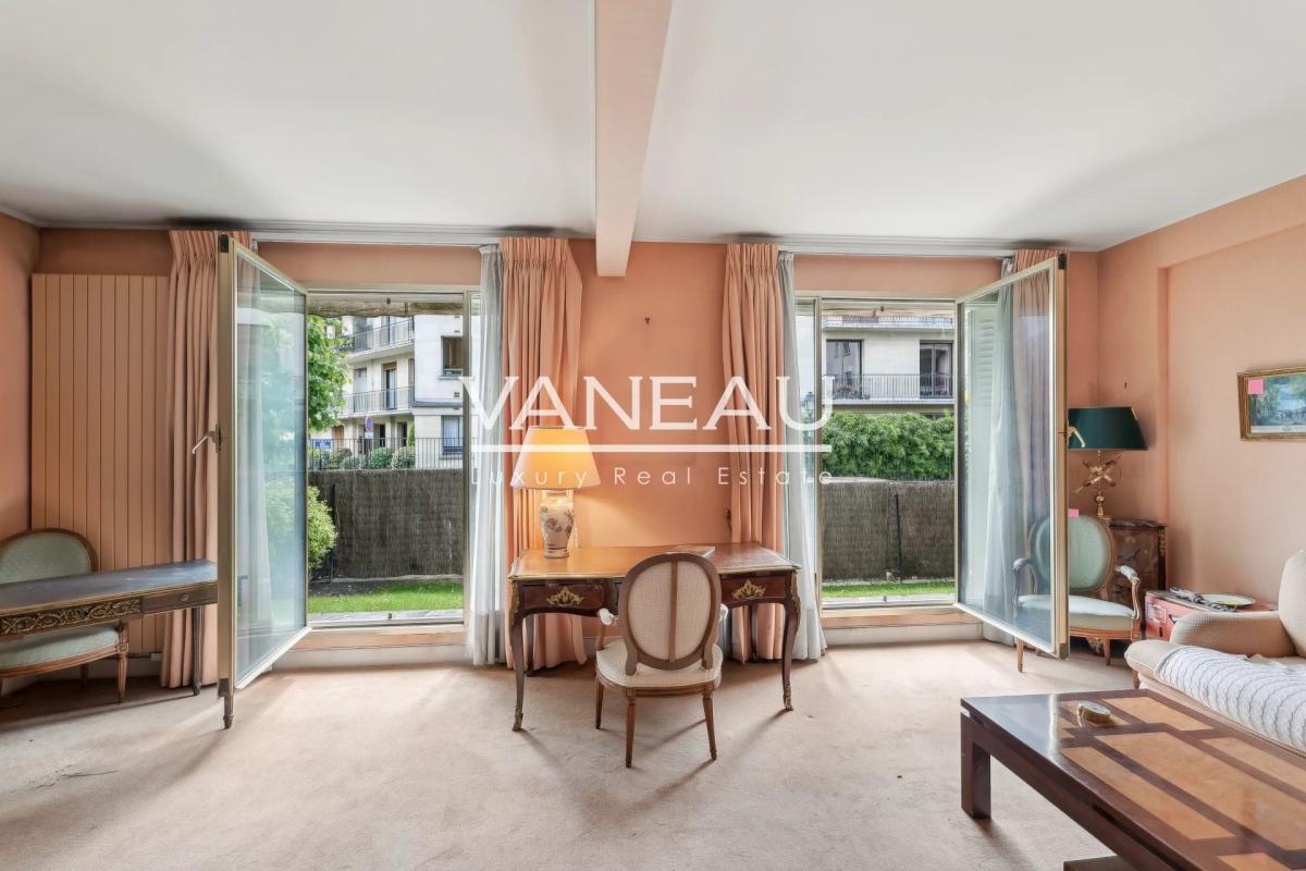 Rez de jardin - 3/4 chambres - Neuilly Saint James