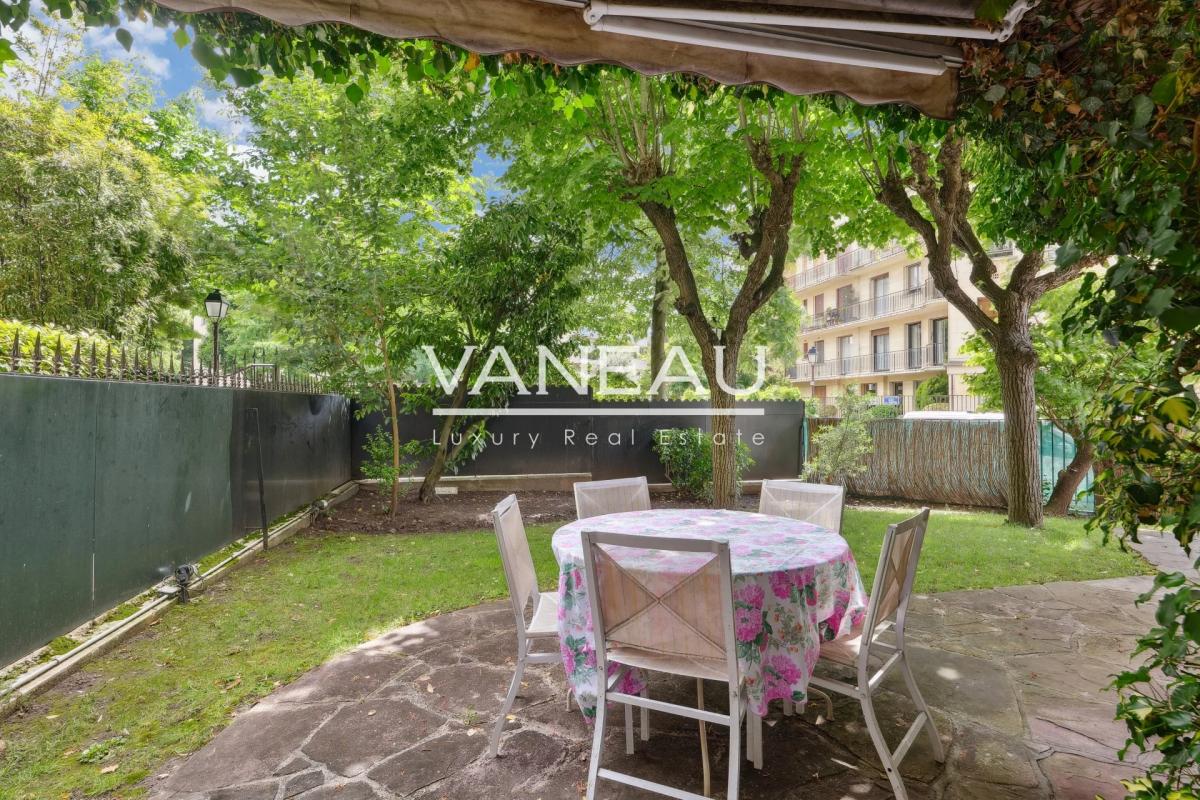 Rez de jardin - 3/4 chambres - Neuilly Saint James