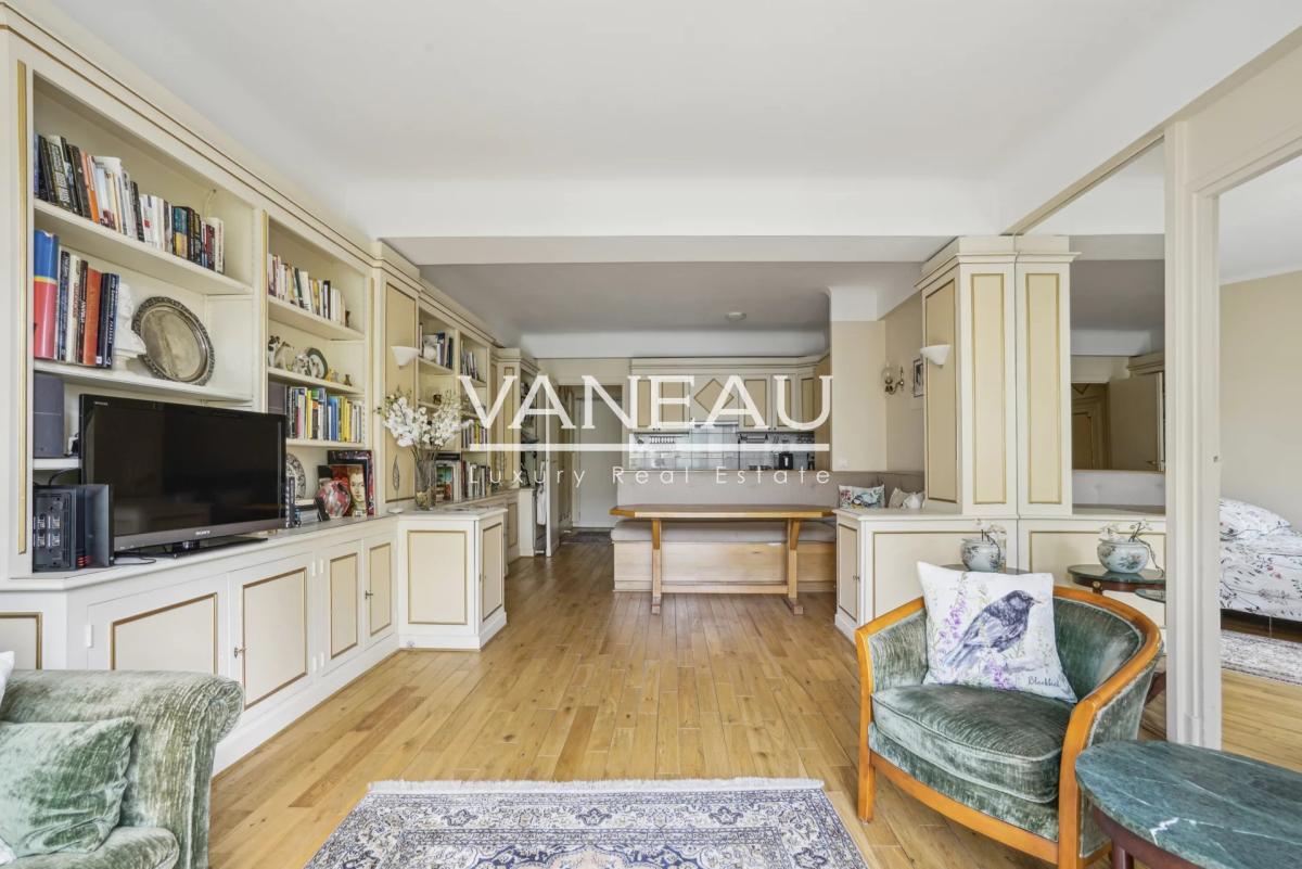 EXCLUSIVITE - PARIS XVI - Village d'Auteuil - Beau deux pièces a