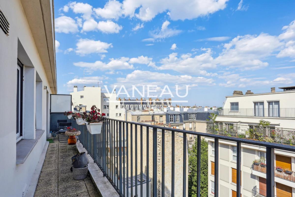 Ecole Militaire – Duplex d’exception avec son Roof Top de 130m²