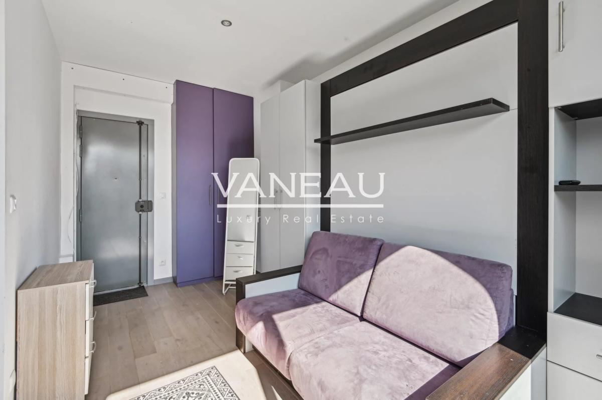 Paris 7e/Gros Caillou-Grenelle/Studio de 20,10 m² Carrez-Balcon-