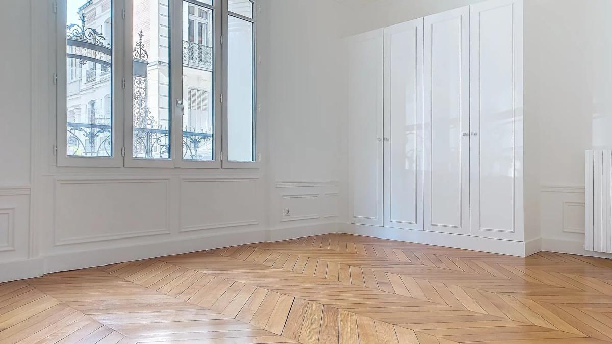 Appartement familial 4 chambres en rez-de-chaussée très lumineux