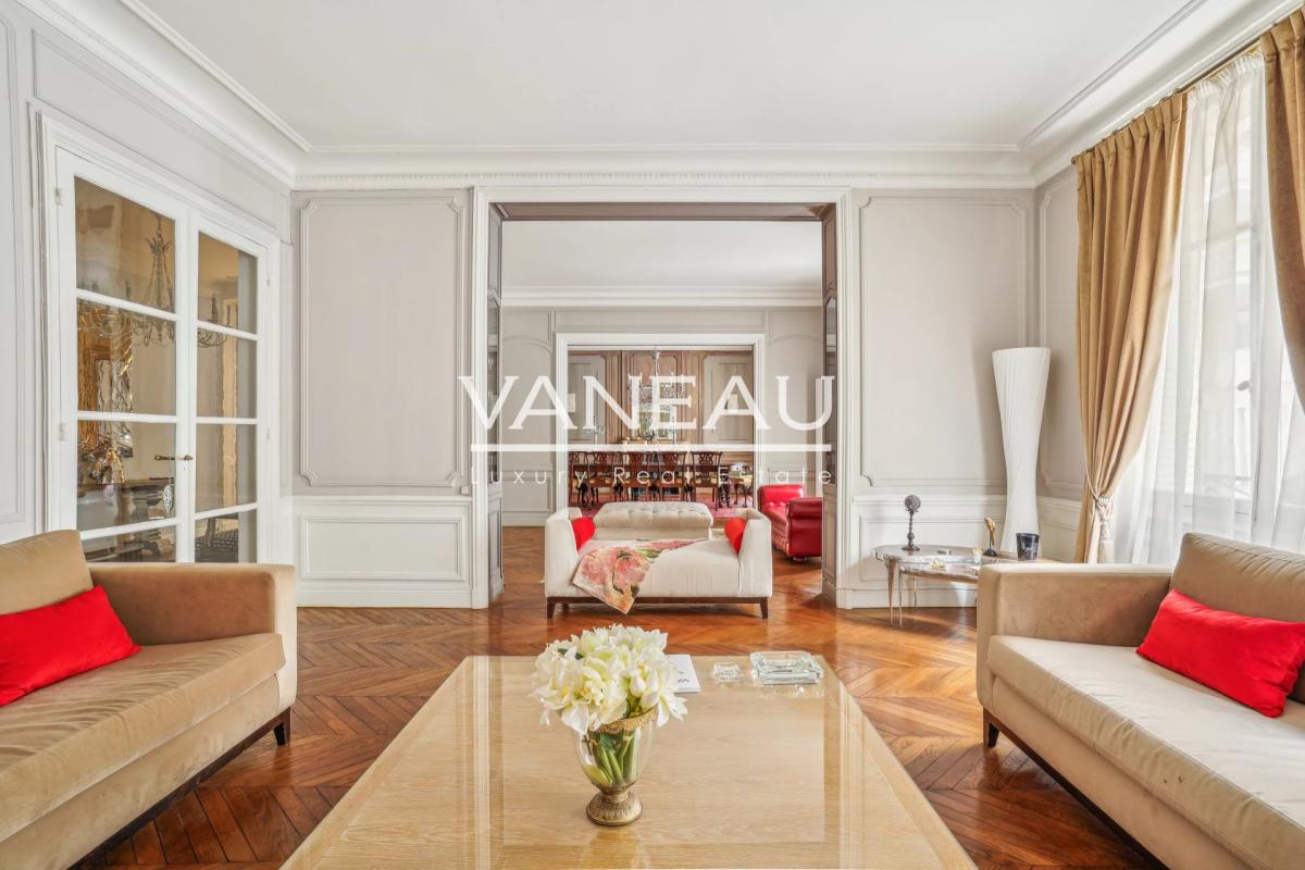 EXCLUSIVITE PARIS XVI - TROCADERO Appartement de Réception