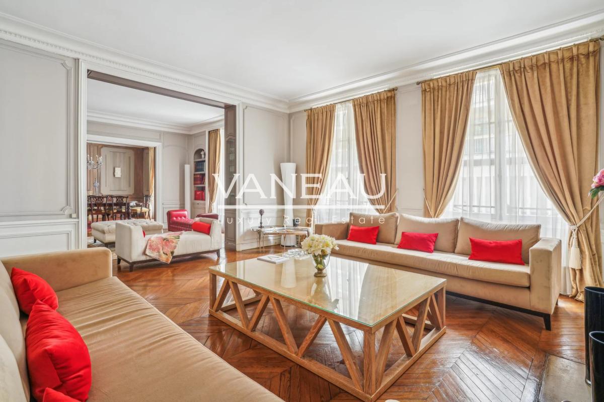 EXCLUSIVITE PARIS XVI - TROCADERO Appartement de Réception