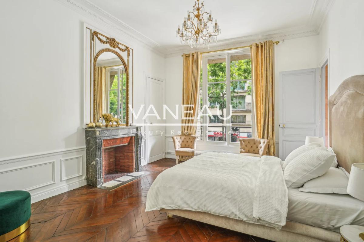 EXCLUSIVITE PARIS XVI - TROCADERO Appartement de Réception