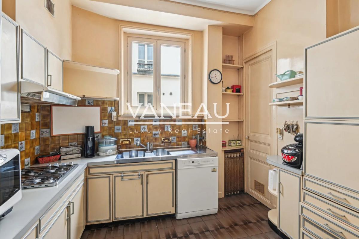 Exclusivité - Paris 9 - Rochechouart / Condorcet - Appartement f