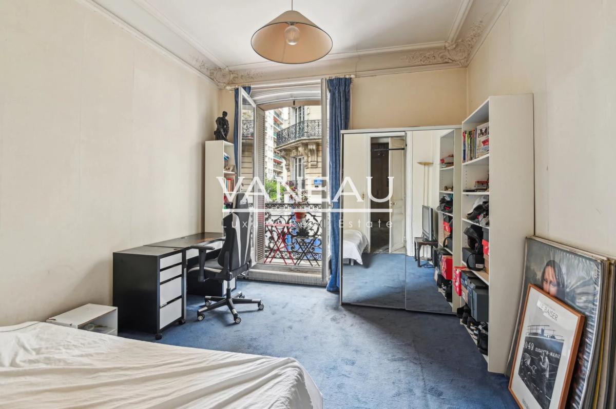 Exclusivité - Paris 9 - Rochechouart / Condorcet - Appartement f