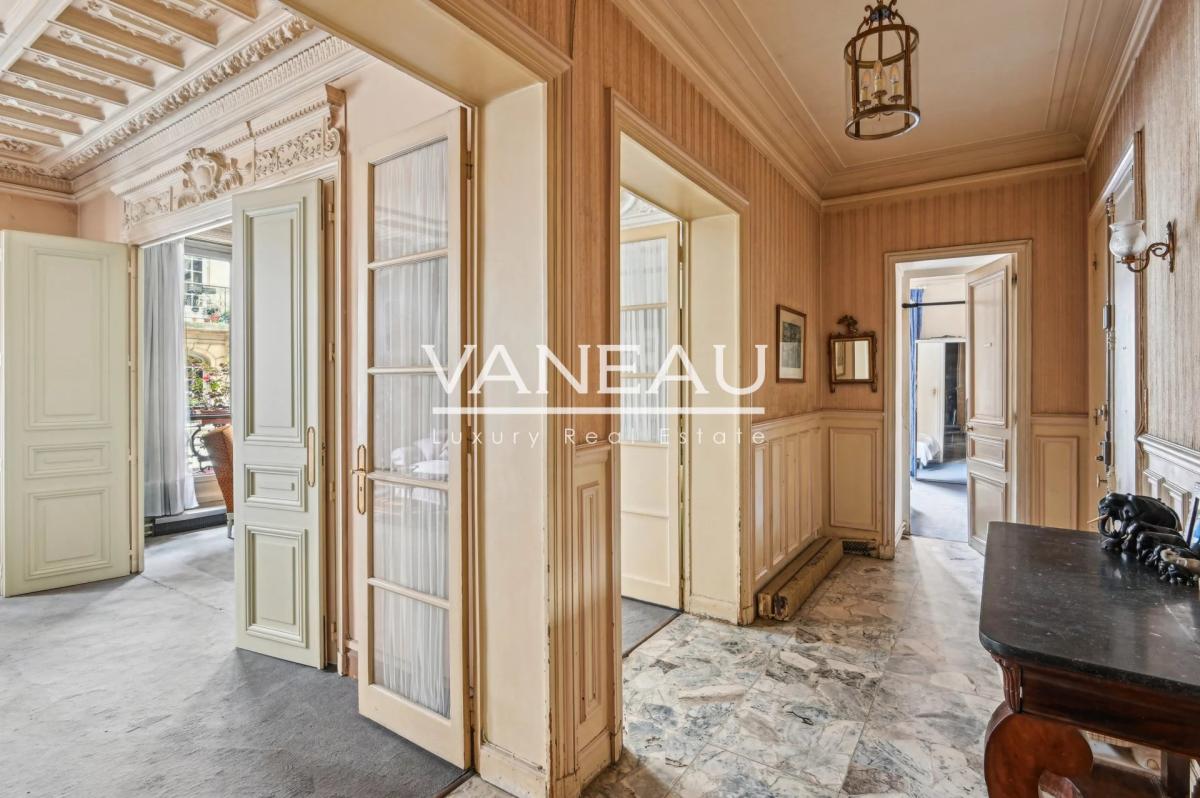 Exclusivité - Paris 9 - Rochechouart / Condorcet - Appartement f