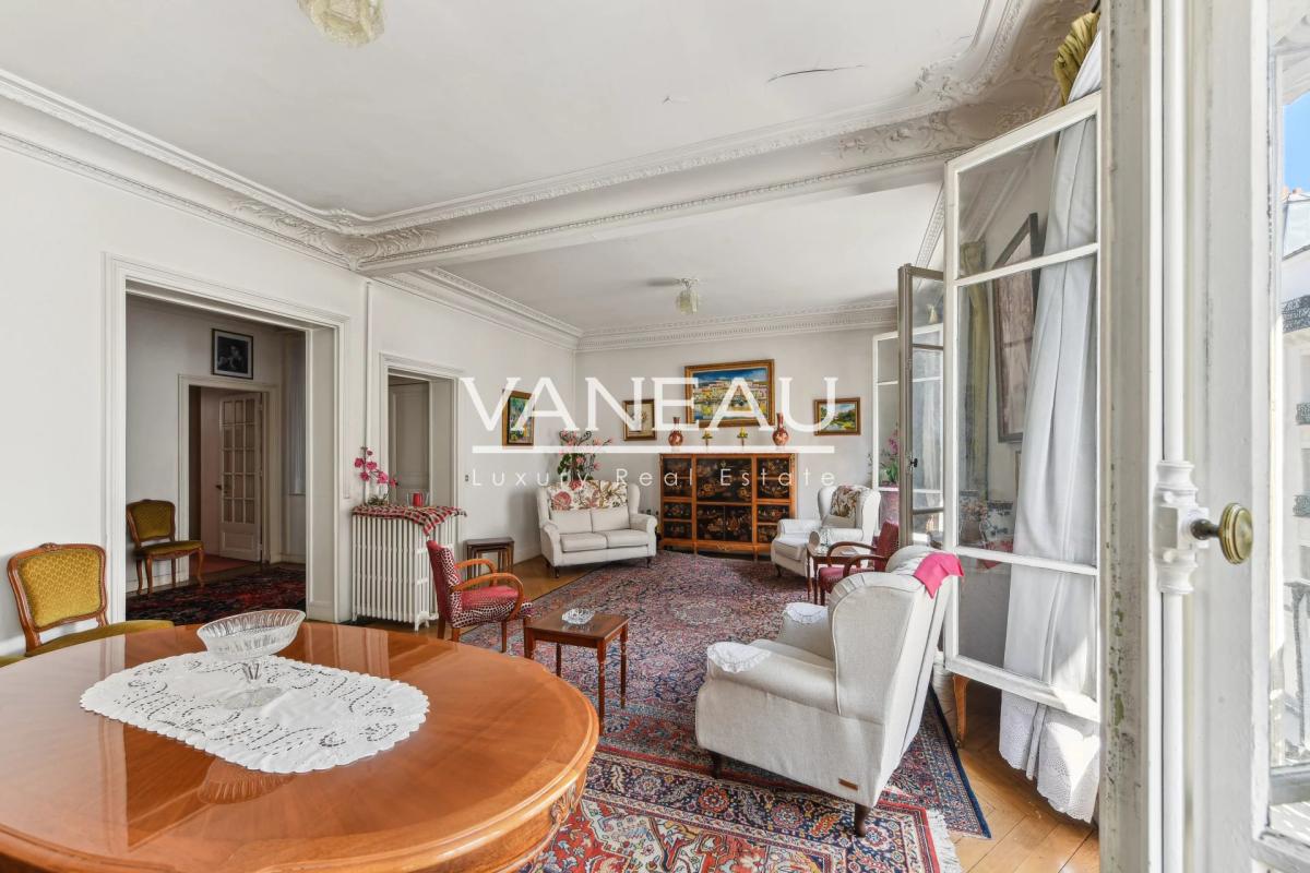 Rue Vaneau - Appartement Familial