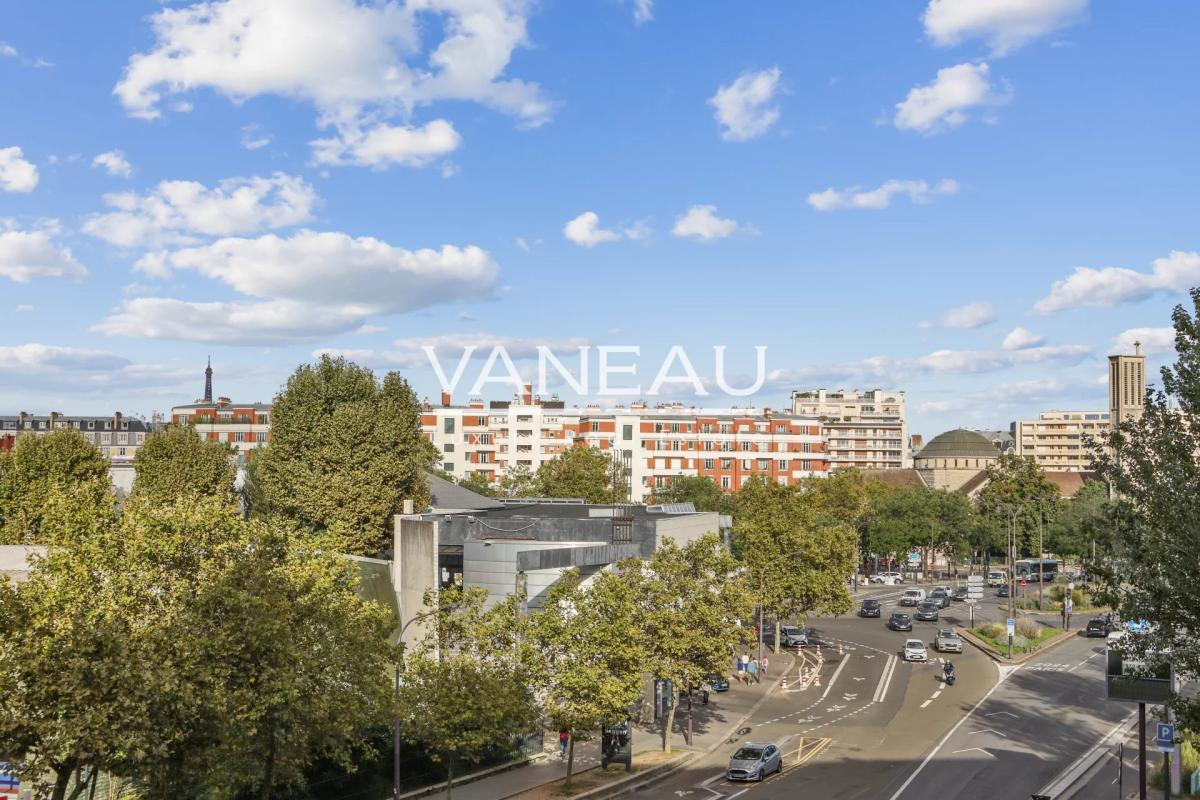 BOULOGNE - PARIS 16 - Appartement 3 pièces avec  balcon -